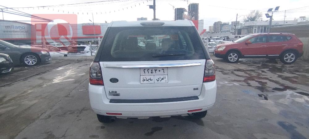 لاند روفر LR2